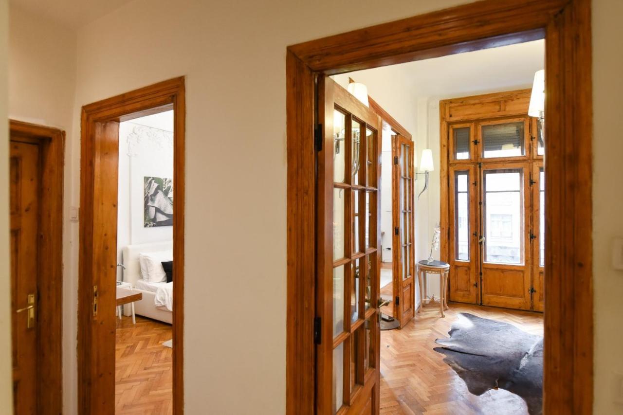 Love.Travel.Explore ♥️Apt W/ Balcony In Old Town Διαμέρισμα Βουκουρέστι Εξωτερικό φωτογραφία